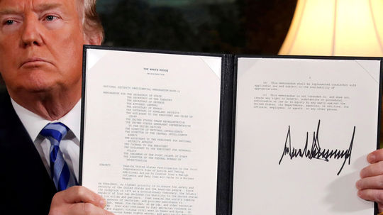 Irán zažaloval USA pre odstúpenie od jadrovej dohody