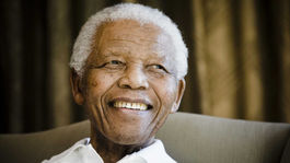 Poctou Mandelovi Obama brojil proti nenávisti