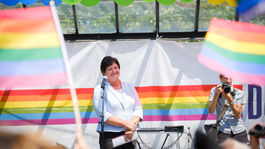 Most-Híd sa zastal Patakyovej aj Žitňanskej, ktoré kritizovala SNS 