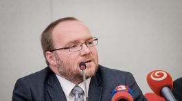 Zamestnanci SAV sa rozhodli prehovoriť, chcú odpovede