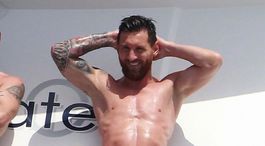 Messi vystavuje tehličky na jachte. A manželka? Tá bikiny radšej odmietla!