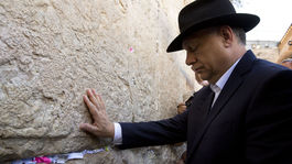 Orbán ukončil návštevu Izraela, s Palestínčanmi sa nestretol