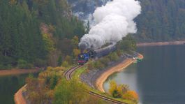 Parný expres medzi Košicami a Prešovom potiahne takmer storočná lokomotíva