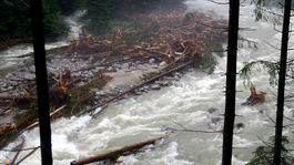 V Tatrách odstraňujú škody po lejakoch, mimoriadna situácia naďalej trvá