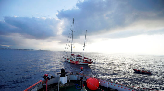 Na Malorke zakotvila záchranná loď s mŕtvymi telami dvoch migrantov