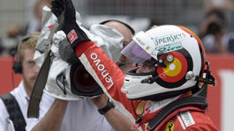 Kvalifikáciu vyhral Vettel, smoliar Hamilton mal problémy s hydraulikou