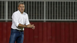 Krutý darček k narodeninám. Sparta po blamáži v Subotici odvolala Hapala