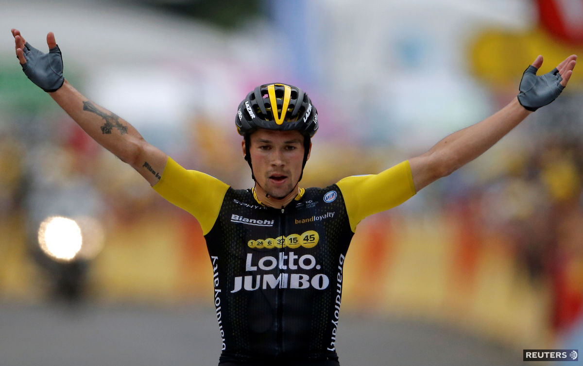 Primož Roglič v cieli 19. etapy Tour de France.