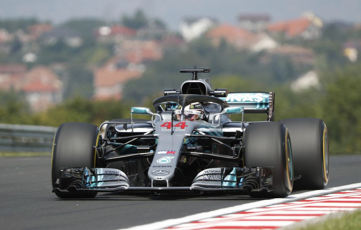 Lewis Hamilton na tréningu pred VC Maďarska.