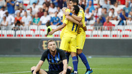 Chelsea na turné zdolala Inter v rozstrele, zaváhal len Škriniar. Prehra United