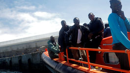 Španielske lode zachránili za dva dni približne 1 000 migrantov