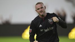 Zahanbil bývalého spoluhráča. Rooney sa dočkal prvého gólu v MLS, neskôr krvácal