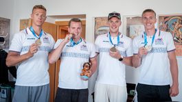 Mladí rýchlostní kanoisti zbierajú medaily a motajú hlavy trénerom