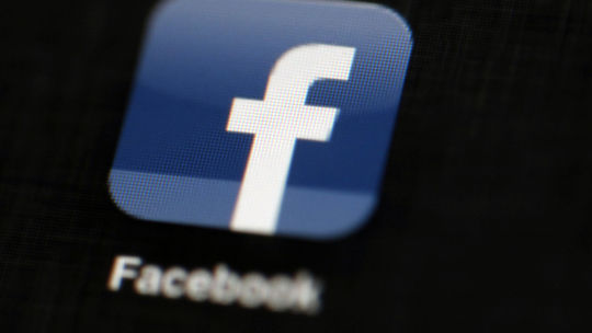 Facebook odhalil sofistikované snahy v súvislosti s voľbami v USA, zmazal 32 účtov