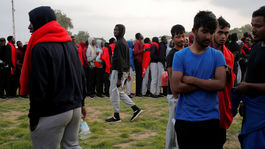 Španieli zachránili v Stredozemnom mori 87 migrantov, Líbya zase 292