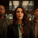 timeless, cestovatelia v čase