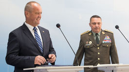 Gajdoš o Slovenských brancoch: Predstavujú hrozbu, vojaci v ich radoch mi prekážajú