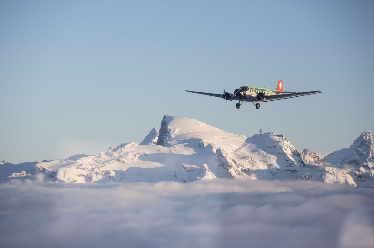 Lietadlo Junkers Ju-52 na archívnej snímke...