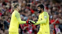 VIDEO: Odpustené. Kariusovi v Liverpoole tlieskali postojačky