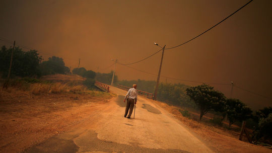 Požiare v Portugalsku a Španielsku sa podarilo dostať pod kontrolu