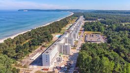 Plán prestavať desivý Hitlerov rekreačný rezort Prora na luxusné byty padol