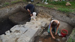 Do tristoročnej bašty pod hradom Fiľakovo sa vráti život