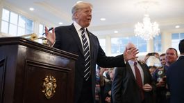 Trump pred pochodom v Charlottesville odsúdil všetok rasizmus