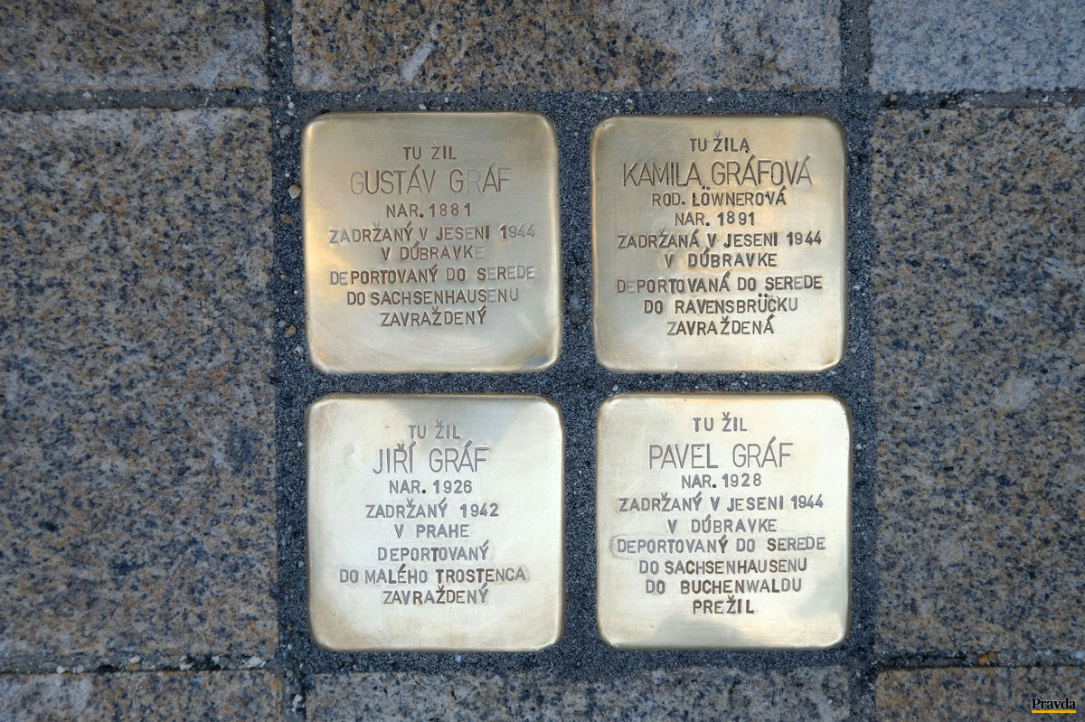 Kamene Stolpersteine s menami obetí fašizmu v...