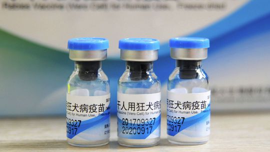 V Číne pre škandál s vakcínami odvolali niekoľkých funkcionárov