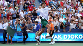 Djokovič vstúpil do histórie. Môžeš byť na seba hrdý, odkázal Federer