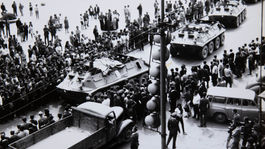 BB kolona, tanky, obrnené vozidlá, 1968, okupácia
