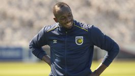 Futbalista už z neho nebude. Športový život sa pre mňa skončil, tvrdí Bolt