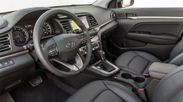 Hyundai Elantra - 2018