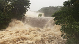 Hurikán Lane spôsobil na Havaji záplavy a zosuvy pôdy