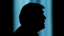 Trump sa bráni alternatívnou realitou