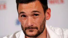 Príde o kapitánsku pásku? Lloris má problém, v centre Londýna šoféroval opitý