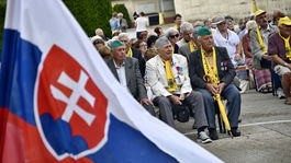 Pred bránou väznice v Leopoldove spomínali bývalí politickí väzni