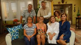 Recenzia: Susedia? Miliónkrát omieľané vtipy a absentujúca originalita