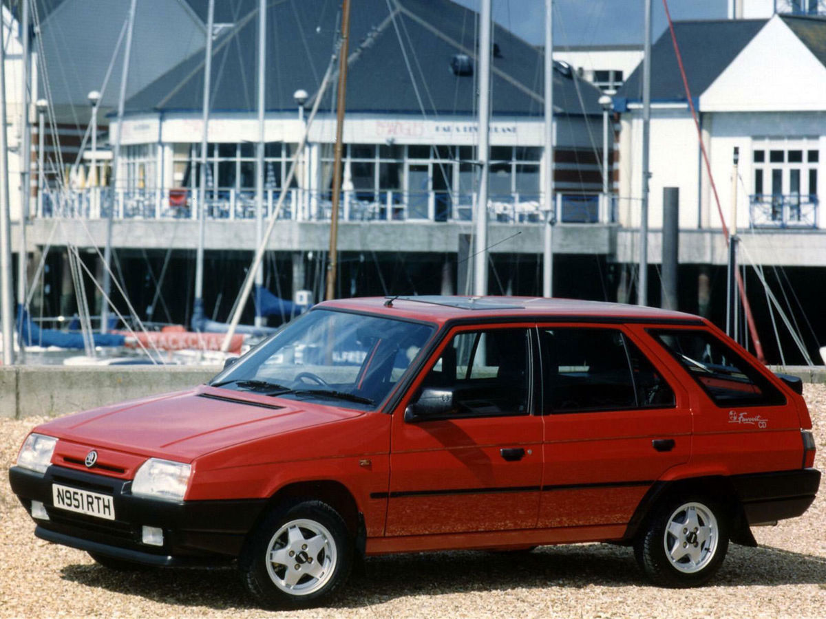 V roku 1991 nasledovalo praktické kombi Forman....