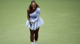 Drzá Serena sa opäť predviedla. Carlos Ramos? Netuším, kto to je