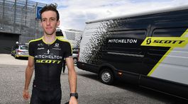 Prekvapený Yates je po prvom týždni lídrom Vuelty, Sagan trikrát na pódiu