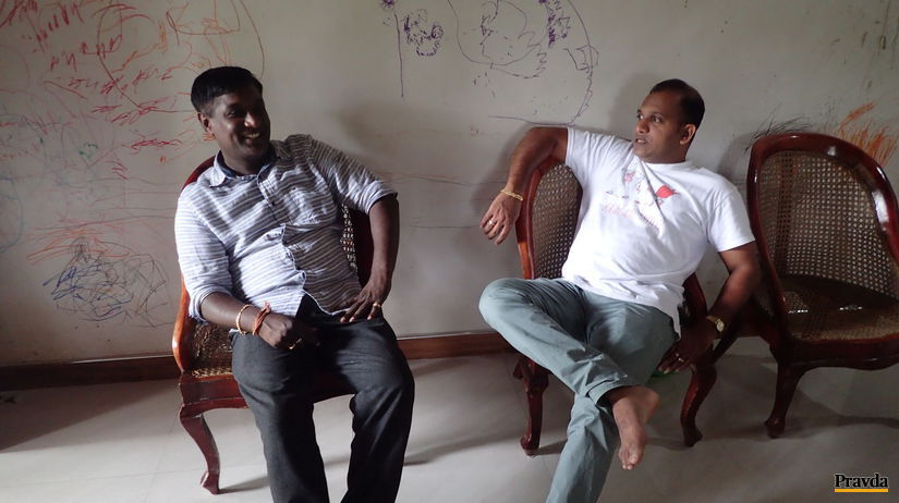 Šoféri a sprievodcovia Ajith a Manoj sú dobrými...