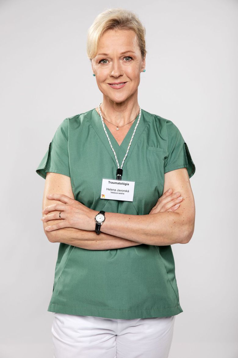 Dana Košická ako sestrička Helena.