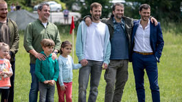 Oteckovia úspešne spustili novú sériu, konkurenciu rozdrvili na prach