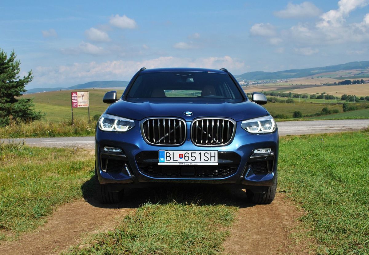 BMW X3 M40i má výkon 354 koní.