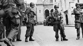 Macron priznal zodpovednosť Francúzska za smrť matematika Audina