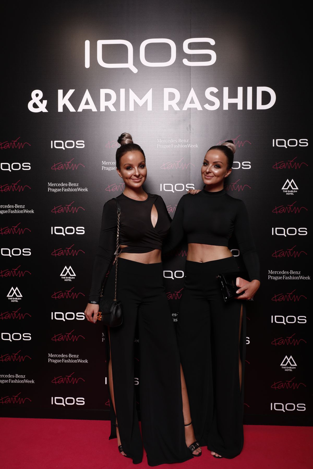 Sestry zo slovenského speváckeho dua TWiiNS -...