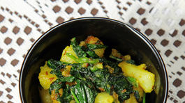 Kombinácia špenátu  a zemiakov trocha inak! Pripravte si chutnú panvičku