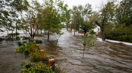 Trump odsúhlasil federálnu pomoc pre Severnú Karolínu zasiahnutú hurikánom