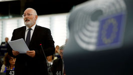 Timmermans: Stav justície v Poľsku sa nezlepšil, obavy Eurokomisie vzrástli